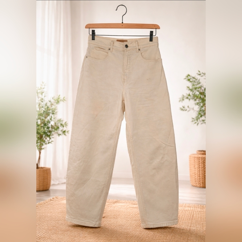 Everlane Cream Curve Jeans